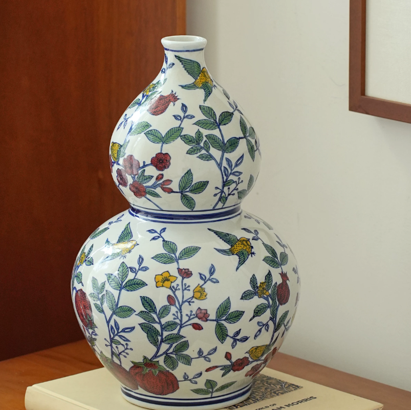 Hand Painted Blue and White Gourd Vase