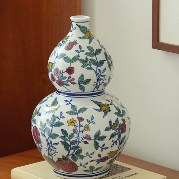 Hand Painted Blue and White Gourd Vase