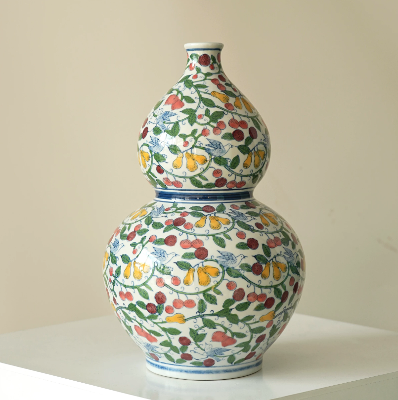 Hand Painted Blue and White Gourd Vase